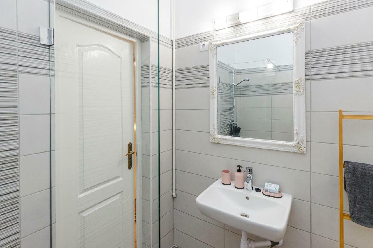 Sophie Apartman Eger Exterior photo